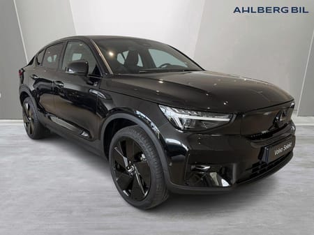 Volvo EC40 Twin Motor Performance ⚪ M Ultra Black Edt, Klimatpaket, Parkeringskamera 360, Panoramaglastak, HarmanKardon PremiumSound, Google Maps
