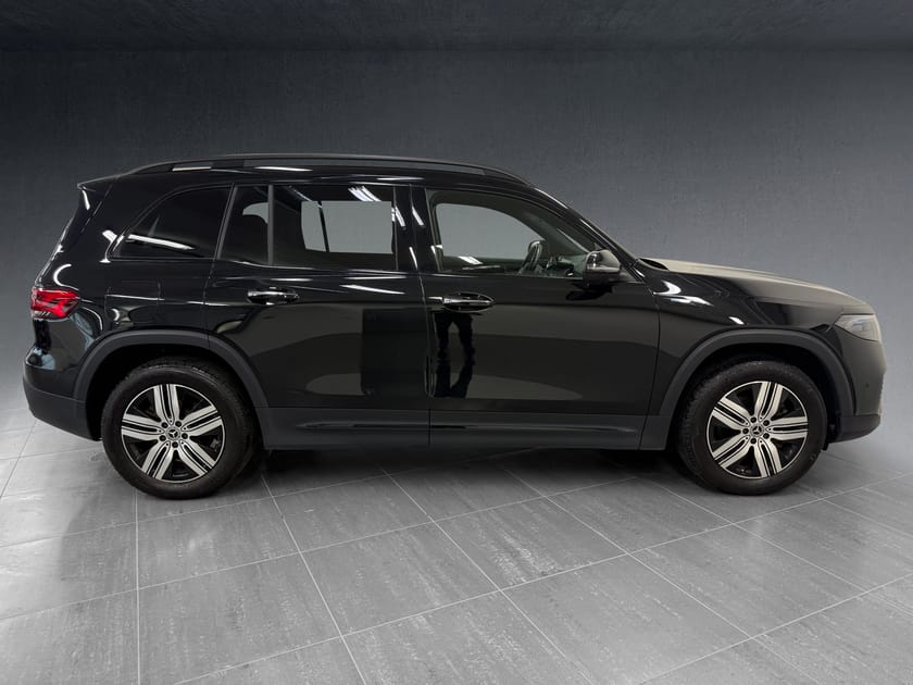 Bilde 4 av Mercedes-Benz EQB 300 4MATIC