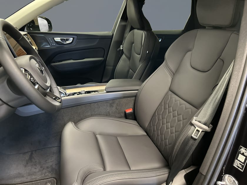 Bild 5 av Volvo XC60 T6 Plus Dark Nordic Edition