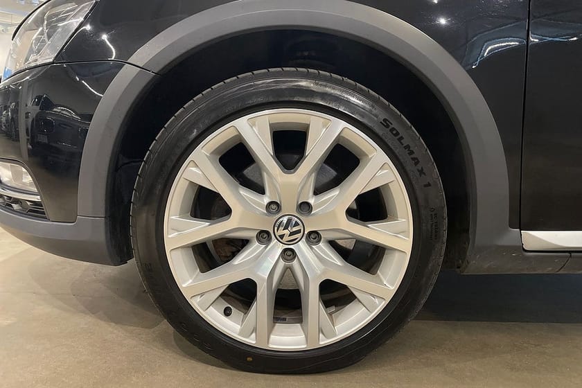 Bild 5 av Volkswagen Passat Alltrack 2.0 TDI 4Motion Panorama / Värmare / Drag / B-Kam