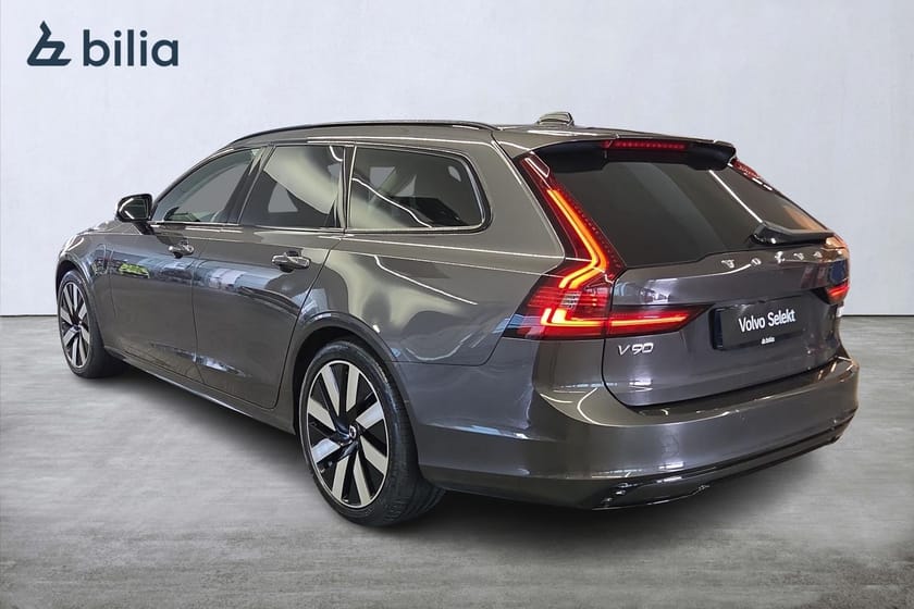 Bild 2 av Volvo V90 Recharge T6 Plus Dark