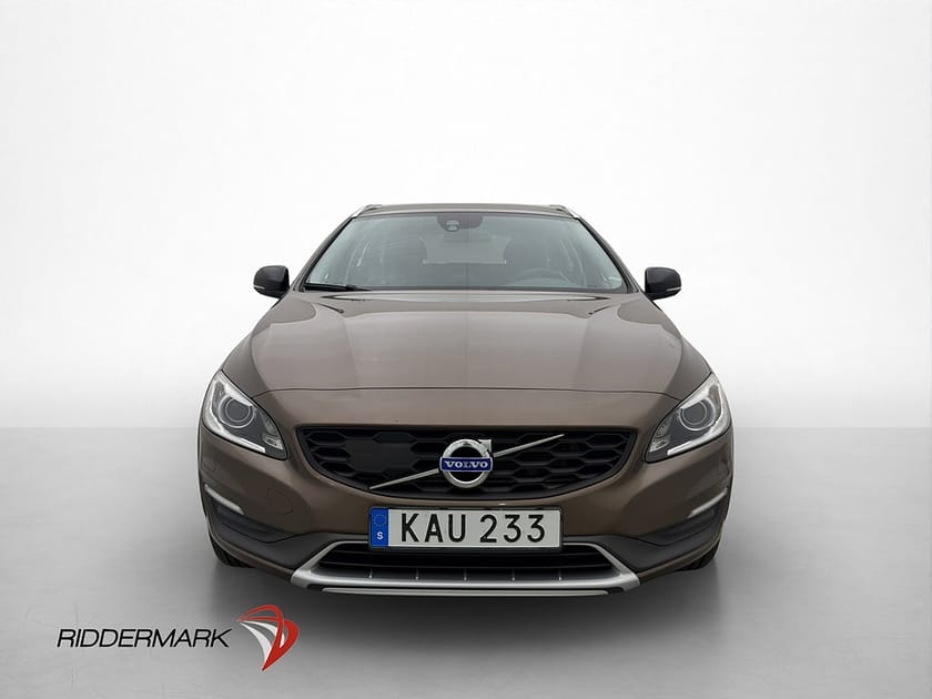 Bild 2 av Volvo V60 Cross Country Momentum D4 190hk AWD Värmare VOC