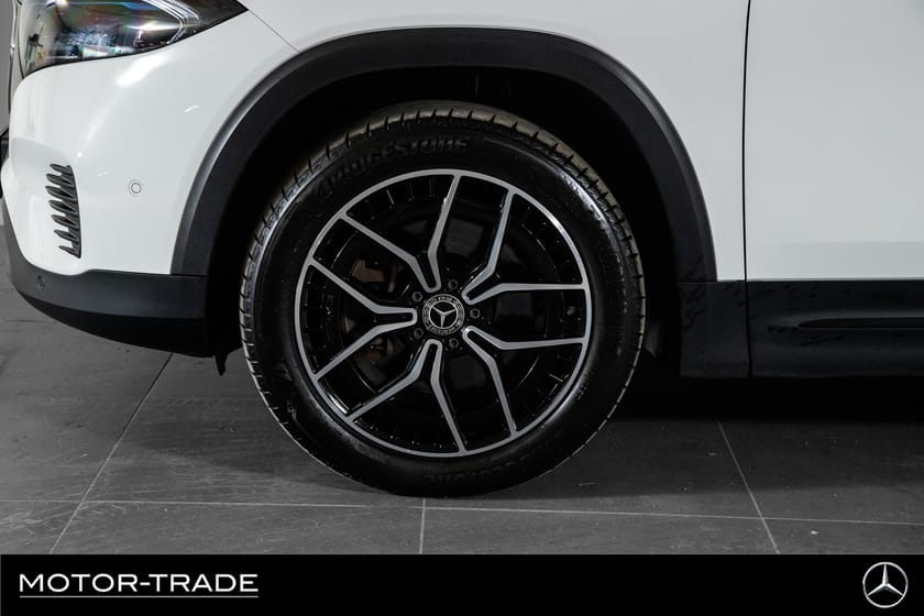 Bilde 5 av Mercedes-Benz EQB 300 4MATIC | Distronic| Rattvarme| Ryggekamera| 7seter |