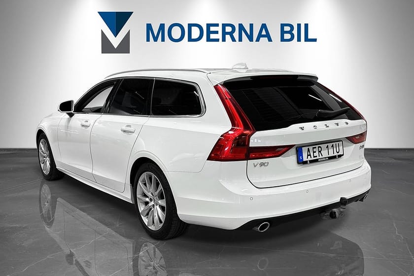 Bild 3 av Volvo V90 D4 AWD Momentum D-värm Adaptiv Drag Navi PDC 190hk