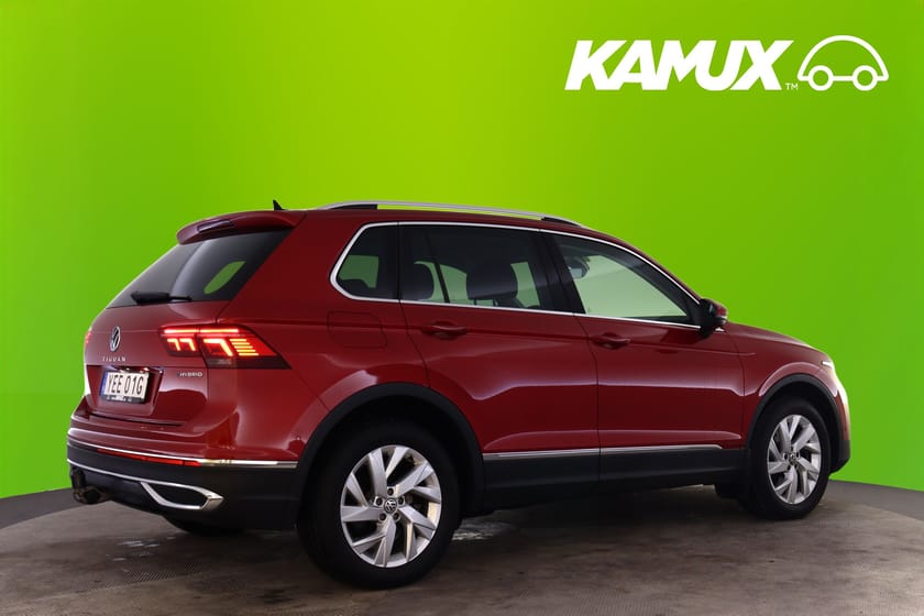 Bild 4 av Volkswagen Tiguan eHybrid 1.4 Drag B-Kam CarPlay Cockpit