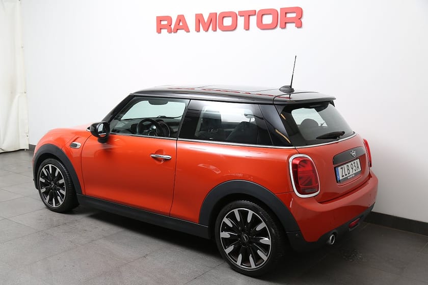 Bild 4 av MINI Cooper 3-dörrars 136hk Aut Panorama Motorvärmare