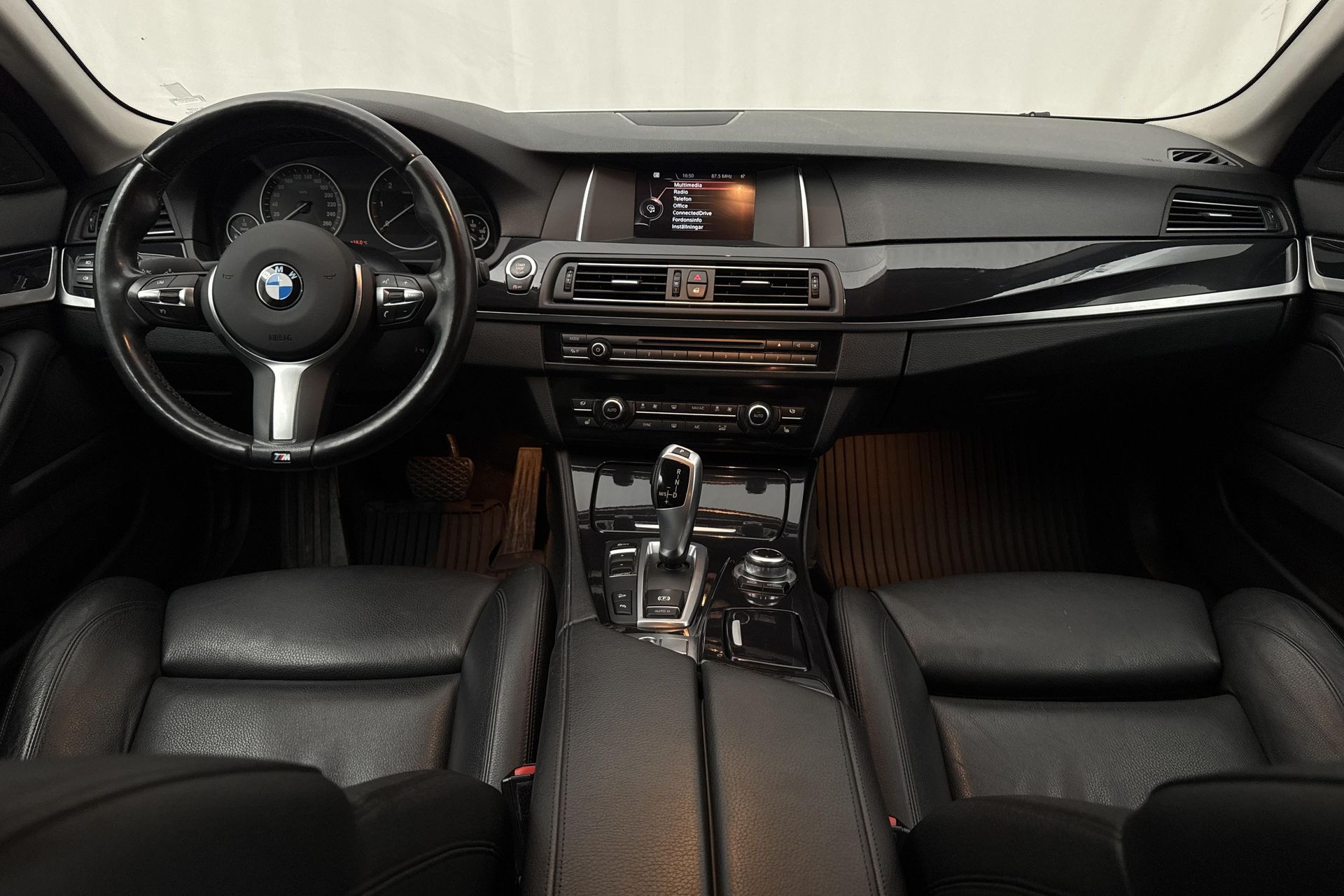 BMW 520 d xDrive Touring 2017, bild 7/10