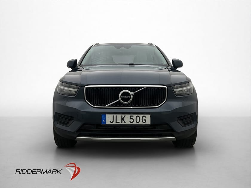 Bild 2 av Volvo XC40 T2  Momentum H/K Navi Värmare Drag Kamera Skinn