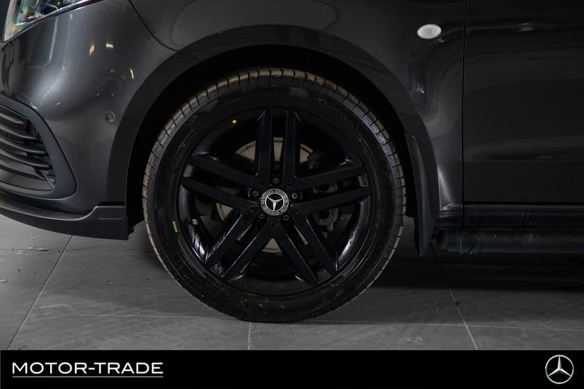 Bilde 4 av Mercedes-Benz Vito 119 CDI 4x4 3.0t 4MATIC | Webasto | 2-SETER | Ekstralys | Fullt stylet