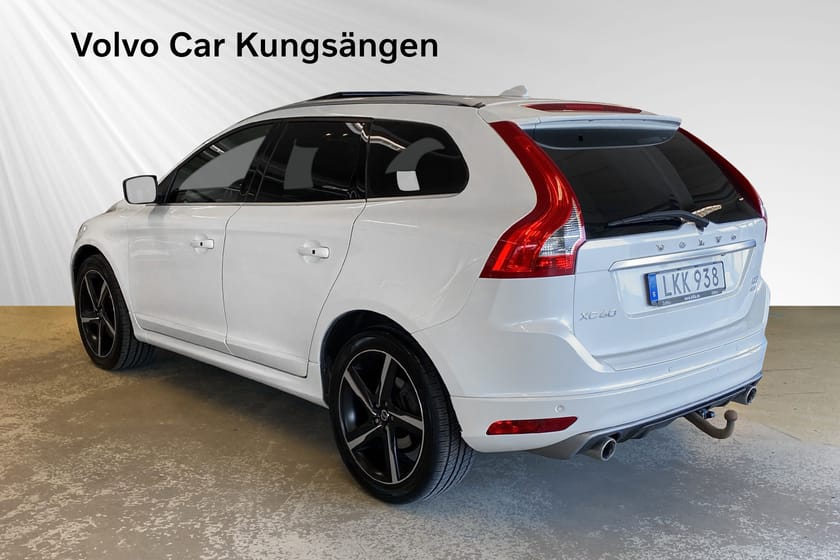 Bild 4 av Volvo XC60 D5 AWD Black R Business E PRO II PANO / DRAG /