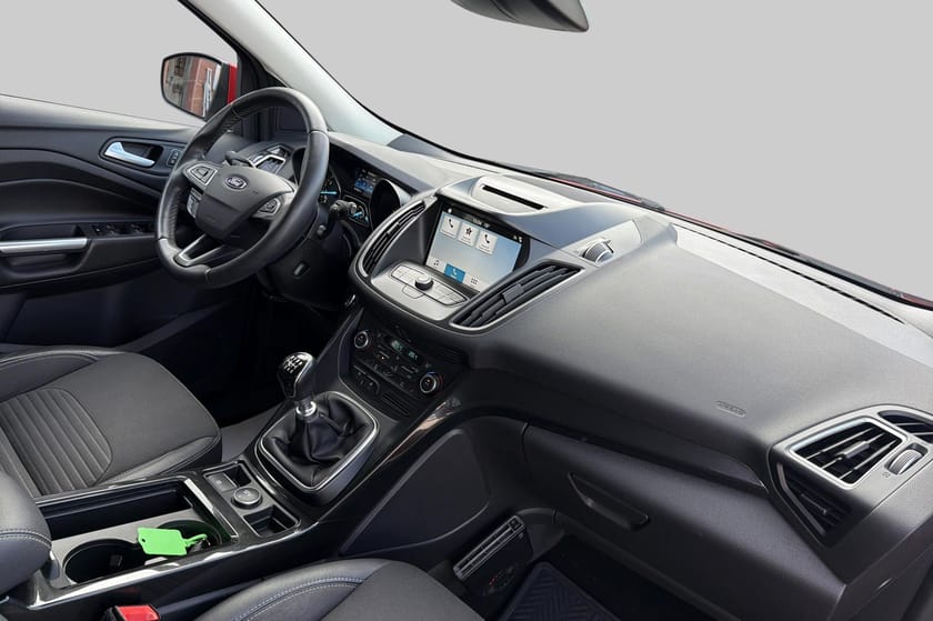 Bild 4 av Ford Kuga 1.5 EcoBoost 150hk Titanium 1 Brukare Kamera Drag
