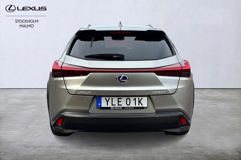 Bild 4 av Lexus UX 250h E-Four