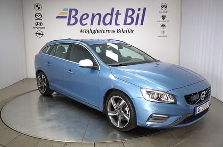 Volvo V60 D4 Momentum 190hk | Dragkrok | R Design | Navi