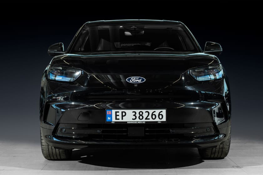 Bilde 3 av Ford Capri EV Extended Range AWD LR|MOMO|Premium|AWD|El.krok|Førerassist|HUD