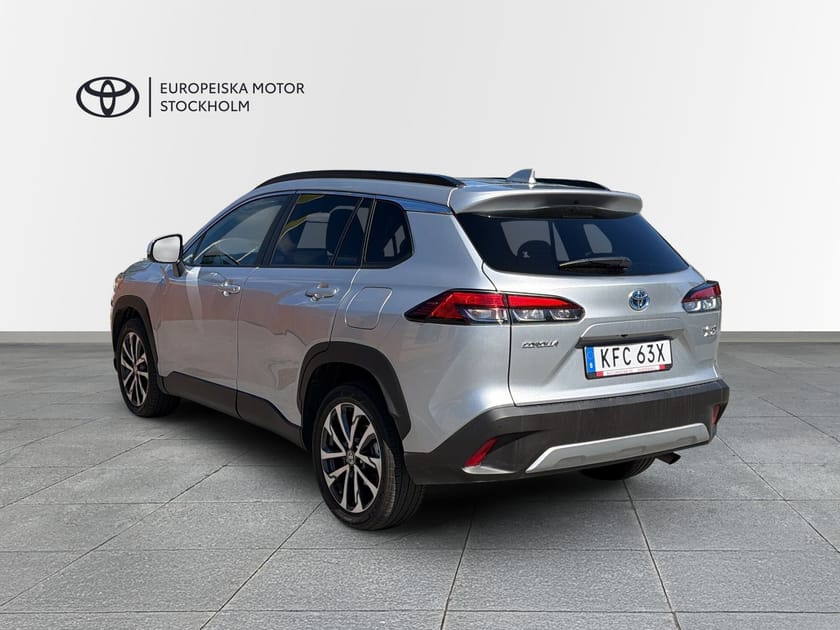 Bild 3 av Toyota Corolla Cross Hybrid AWD-i 2.0 STYLE PLUSPAKET CARPLAY
