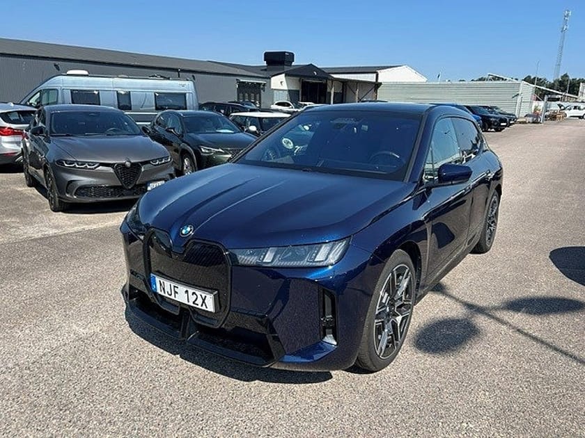 Bild 1 av BMW iX xDrive60 SuperCharged / M Pro / Bowers & Wilkins