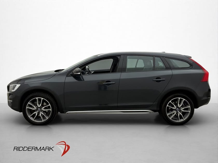 Bild 4 av Volvo V60 Cross Country D3 Summum 2 Bruk Drag Skinn Adaptiv