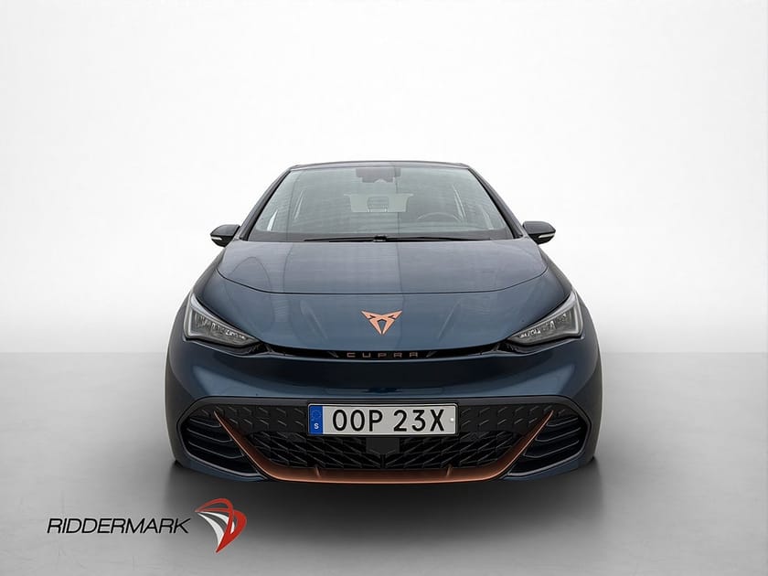 Bild 3 av CUPRA Born e-boost 59 231hk Värm Massage Rattvärme Elstolar