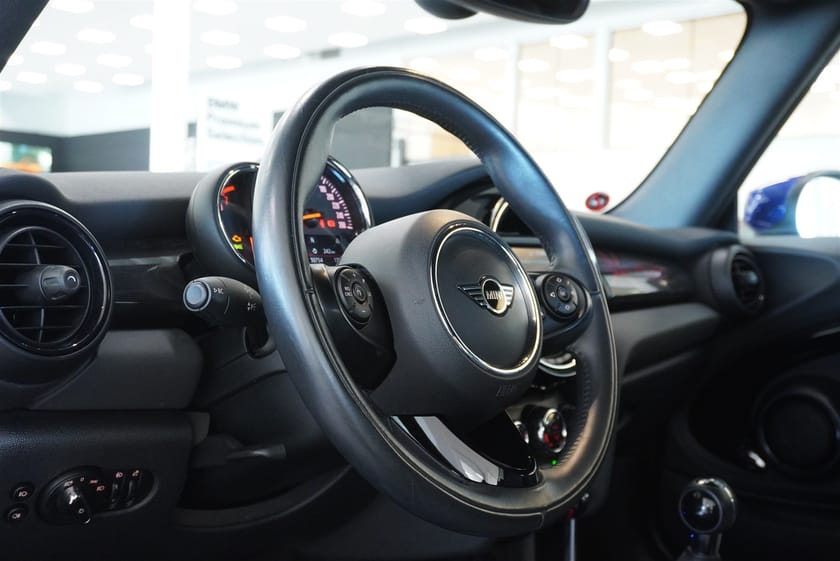 Bild 3 av MINI Cooper Convertible Cab Comfort Access Park Assist