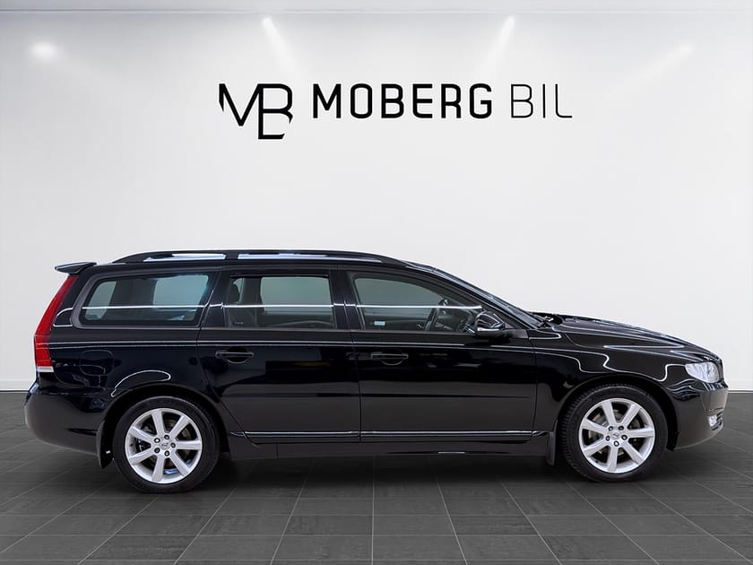 Bild 3 av Volvo V70 T4 190hk Kinetic Värmare Drag Årsskatt 1086kr