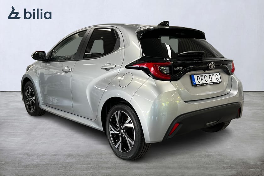 Bild 2 av Toyota Yaris Hybrid 115 1,5 5D ACTIVE PLUS SÄKERHETSPAKET