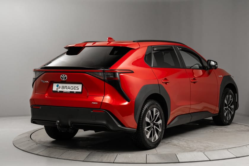 Bilde 4 av Toyota bZ4X AWD Active Tech
