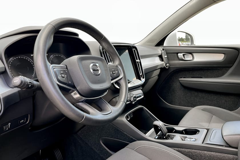 Bild 5 av Volvo XC40 B4 II FWD Bensin Momentum Advanced