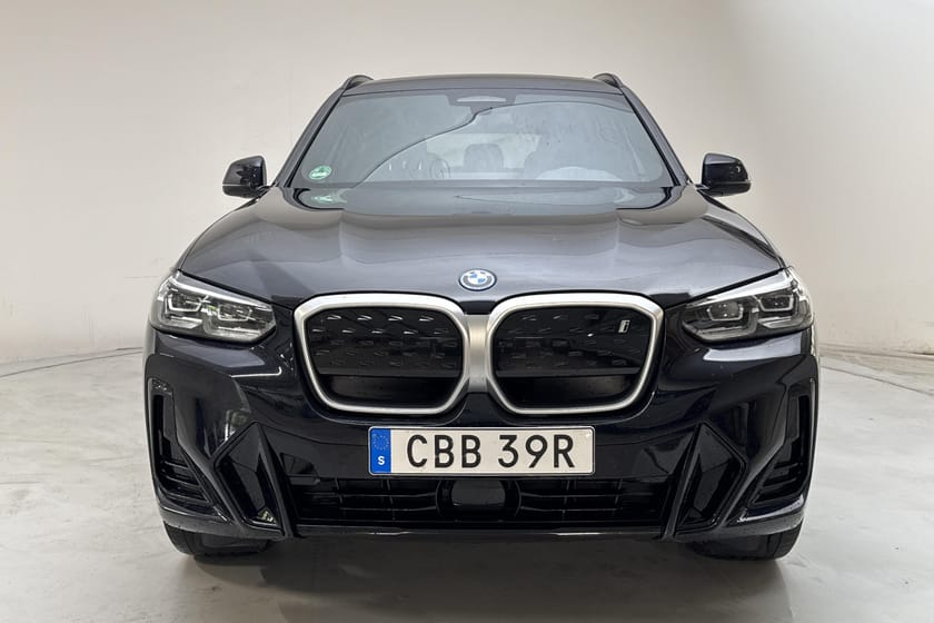 Bild 5 av BMW iX3 LCI, G08 (286hk) M Sport Helläder Inspiring