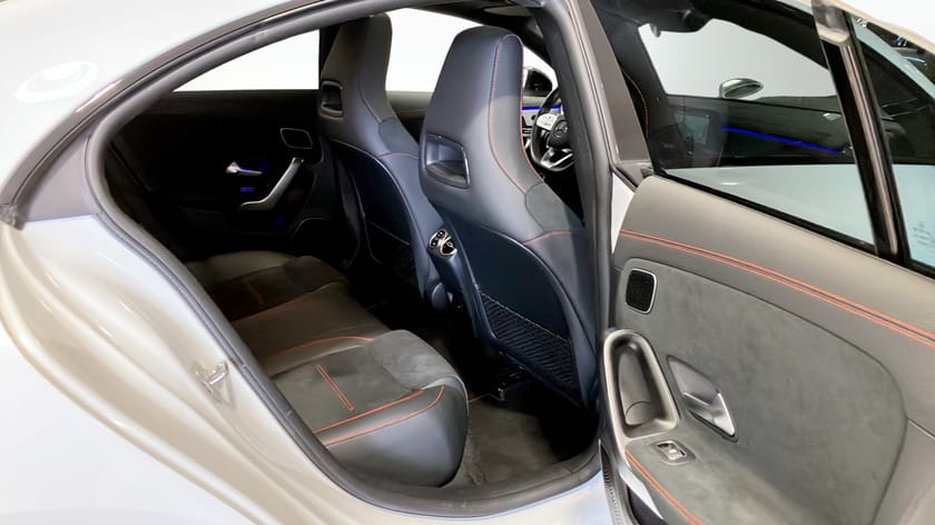 Bild 5 av Mercedes-Benz CLA 250 e COUPÉ / AMG / Pano / Burmester