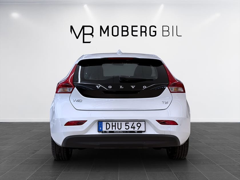 Bild 5 av Volvo V40 T2 122hk Helg på Moberg! Momentum PDC