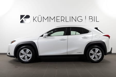 Lexus UX 250h E-Four