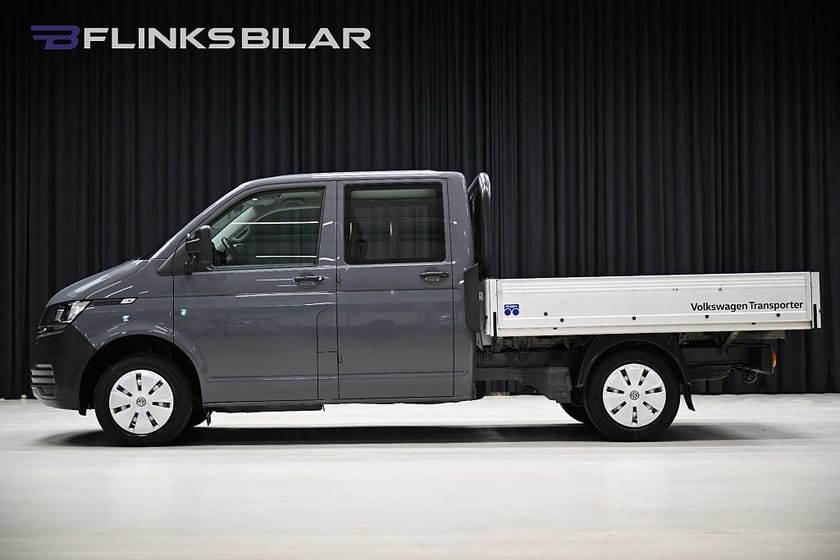 Bild 1 av Volkswagen Transporter Chassi Dubbelhytt TDI 110HK Dubbelhytt|Flak|Drag|Värmare|Lågmil|Leasbar