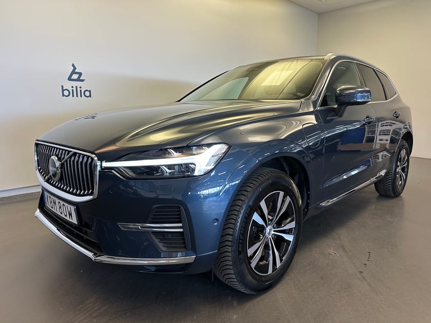 Bild 1 av Volvo XC60 Recharge T6 Core Edition / Panoramatak / Dragkrok / 360 Kamera /