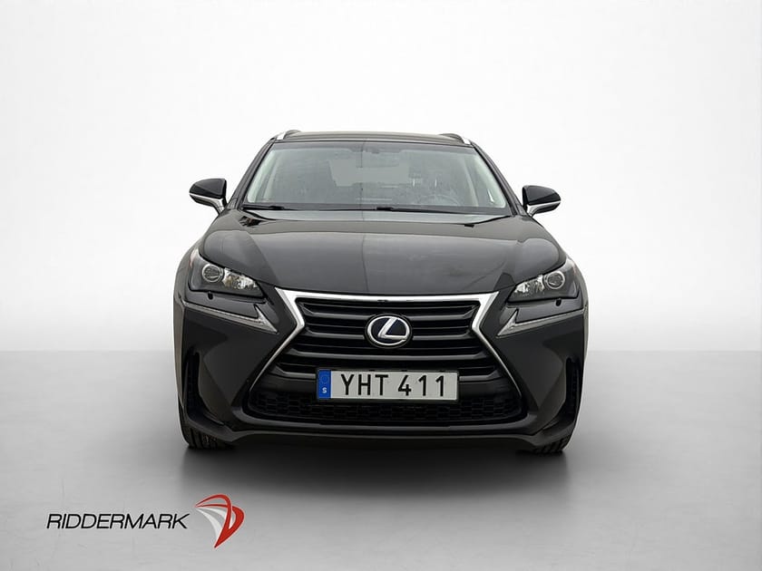 Bild 2 av Lexus NX 300h AWD 2.5 197hk Navi Kamera Halvskinn