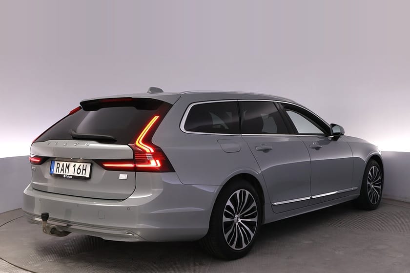 Bild 5 av Volvo V90 Recharge T6 AWD Core Bright Drag BLIS Kamera Navi