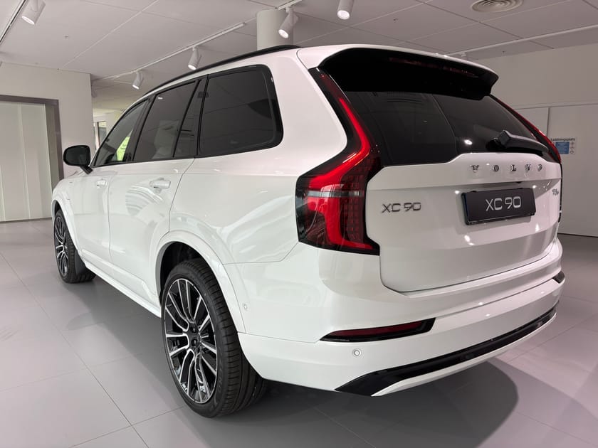 Bild 4 av Volvo XC90 T8 Ultra Dark OMG LEVERANS