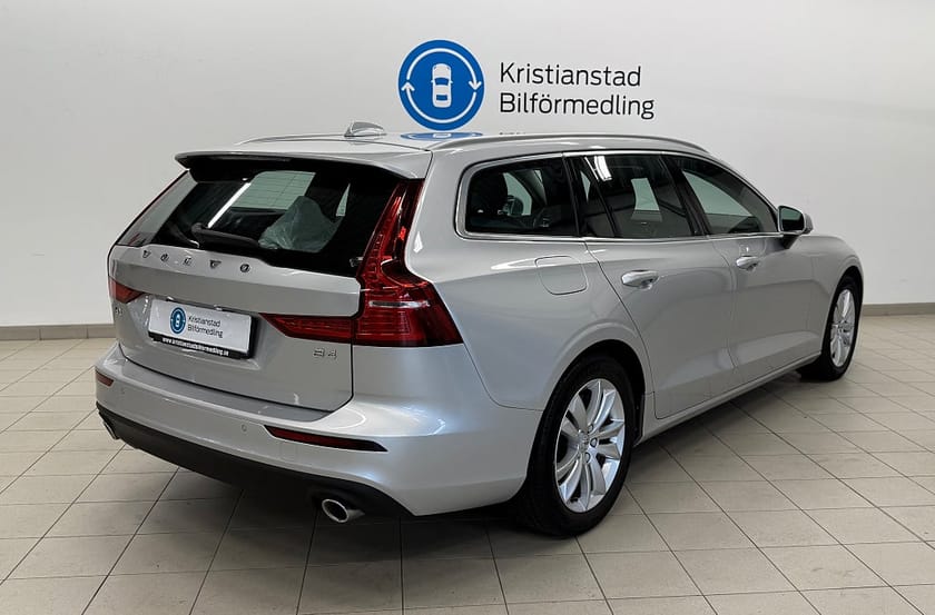 Bild 5 av Volvo V60 B4 Aut Mom Advanced SE H/K Teknikpkt. BLIS, Vinterhjul