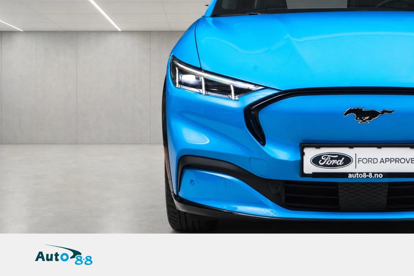 Bilde 5 av Ford Mustang Mach-E Standard Range AWD SR / LAV KM! / Hengerfeste / Sjekk denne!