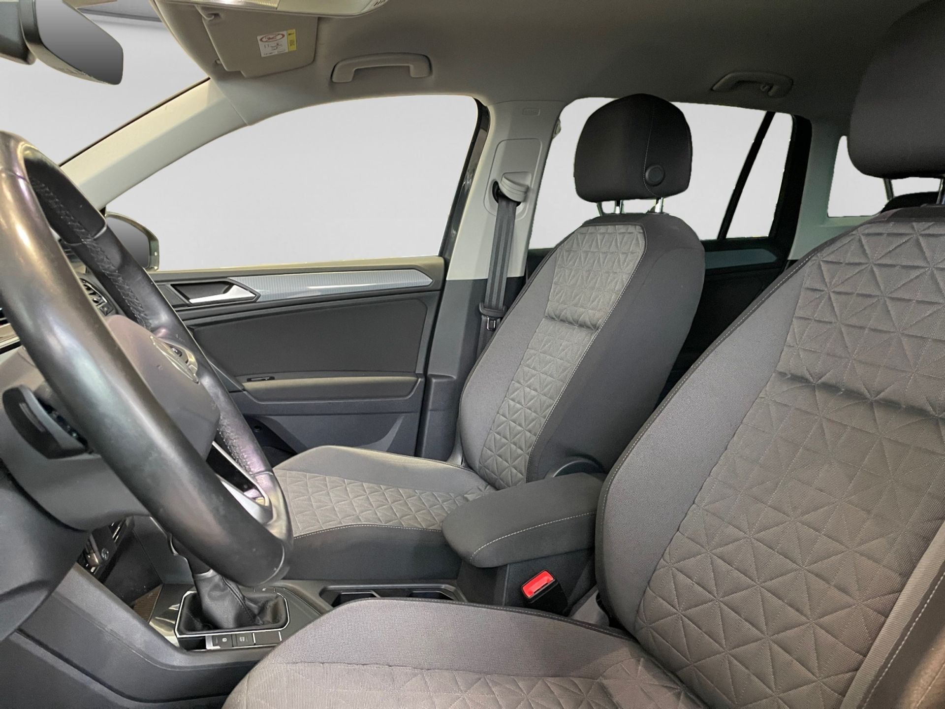 Volkswagen Tiguan 2021, kuva 6/10