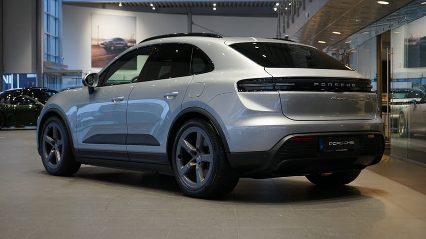 Bild 2 av Porsche Macan 4 Electric 