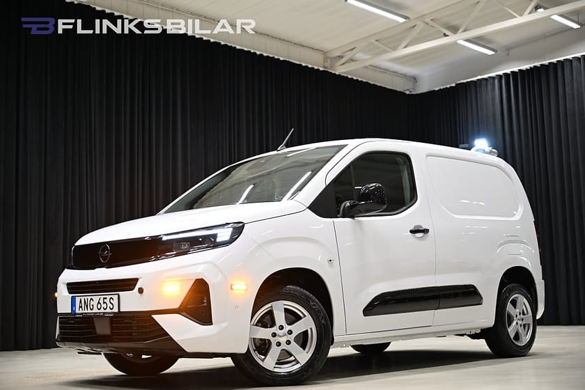 Bild 1 av Opel Combo Van Increased Payload 131HK Automat|Servicebil|Inredning|Kompressor|Inverter