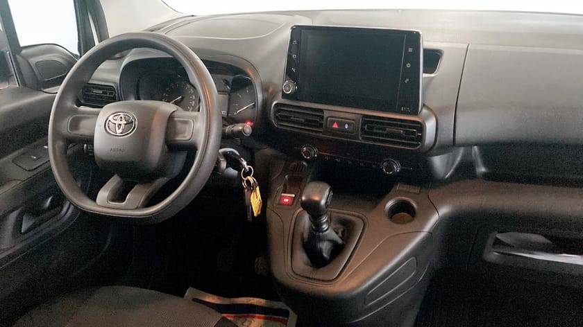 Bild 4 av Toyota ProAce City 1.5D 102HK PDC 3-SITS CARPLAY