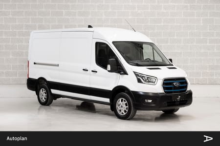 Ford E-Transit 350 68kWt 269hk L3H2 Trend ACC Kamera Navi DAB+