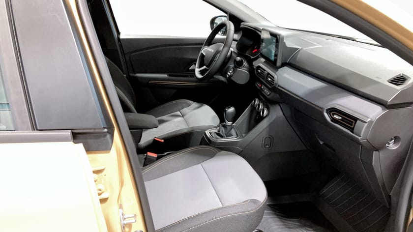Bild 3 av Dacia Sandero Stepway EXTREME TCE 90 CVT //demobilskampanj