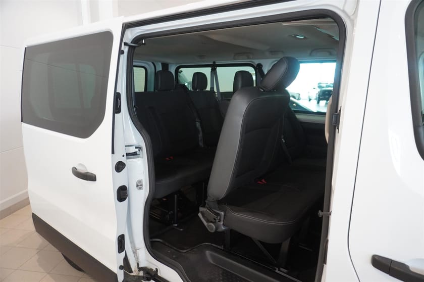 Bild 5 av Nissan NV300 Kombi 2.9t dCi Drag 145hk