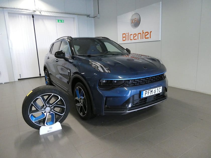 Bild 1 av Lynk & Co 01 PHEV Pano-Drag-360°-Värmare-Infinity-Navi-Carplay-SoV