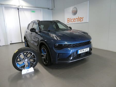 Lynk & Co 01 PHEV Pano-Drag-360°-Värmare-Infinity-Navi-Carplay-SoV