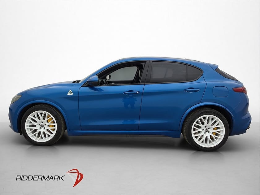 Bild 4 av Alfa Romeo Stelvio Quadrifoglio Pano H/K Kolfiber Keyless