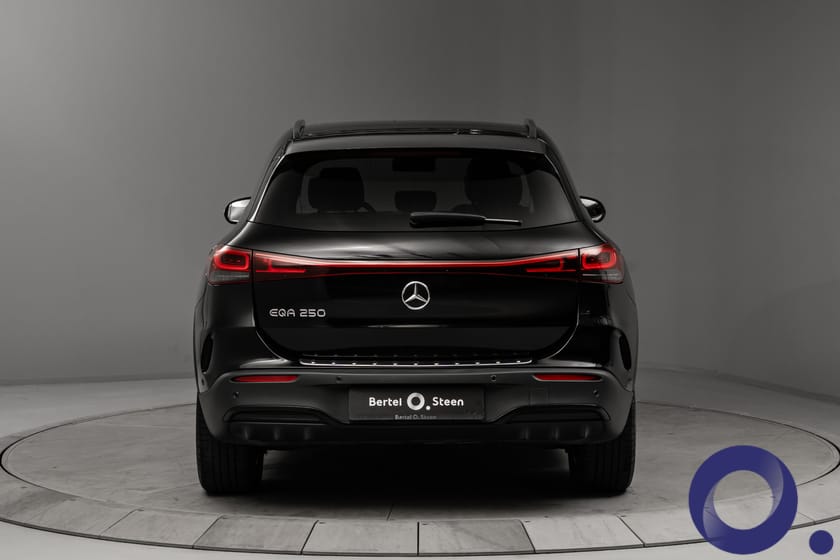 Bilde 3 av Mercedes-Benz EQA 250 ///AMG Line | Burmeister | Nattpakke | Panorama