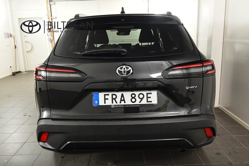 Bild 5 av Toyota Corolla Cross Hybrid AWD-i 2,0 Elhybrid AWD Style *Facelift* Vinterhjul